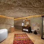 Hotel Magna Aurum Cave *