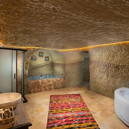 Magna Aurum Cave