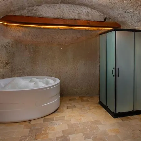 Elysium Cave & * Göreme