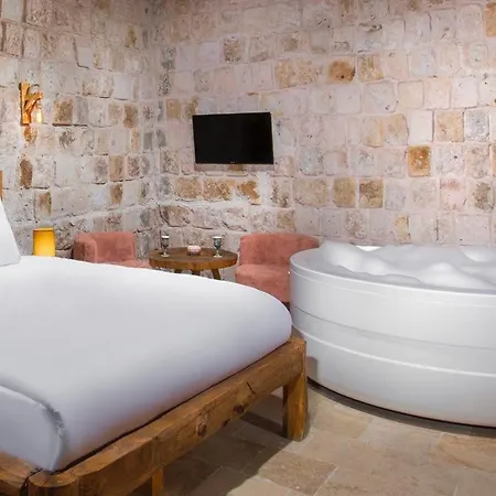 מלון Magna Aurum Cave גורמה