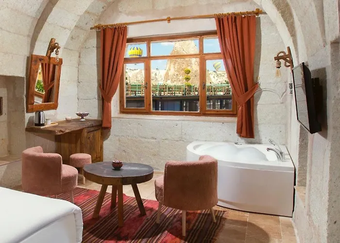 Hotel Magna Aurum Cave *