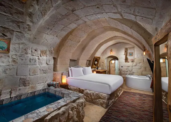 Hotel Magna Aurum Cave *